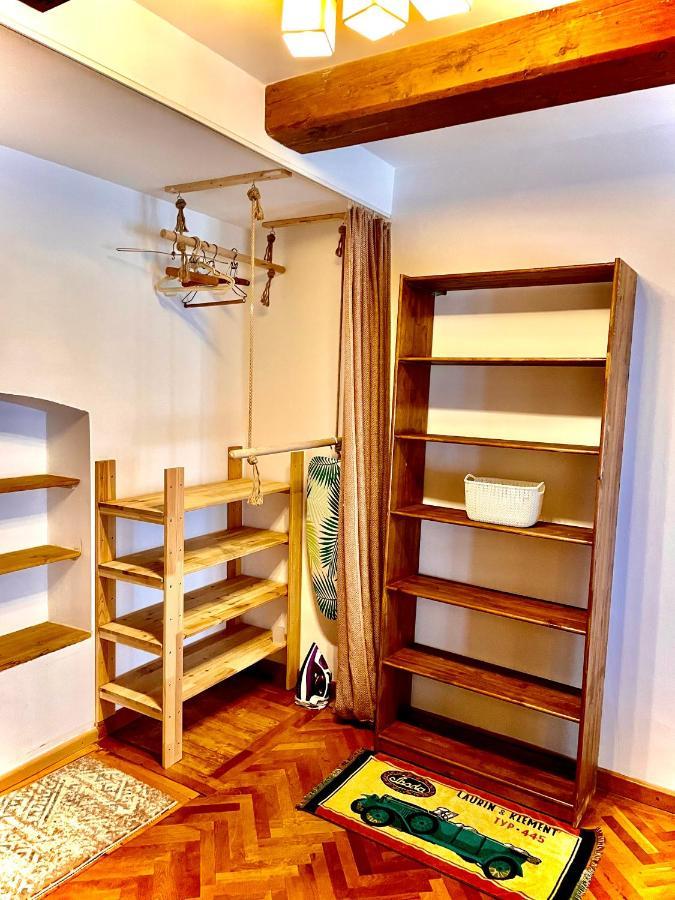 Apartament Rustic In Centrul Istoric Apartment Brasov Exterior photo