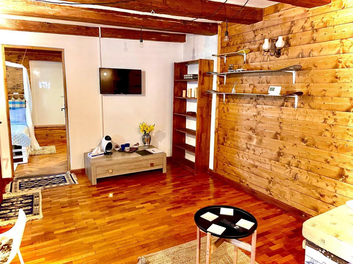 Apartament Rustic In Centrul Istoric Apartment Brasov Exterior photo